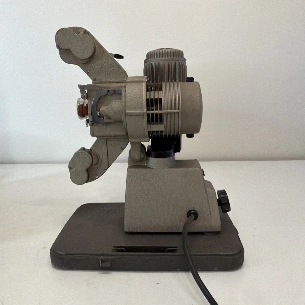 Bell & Howell 173 Projector 16mm - Powers On! Read Description! Vintage